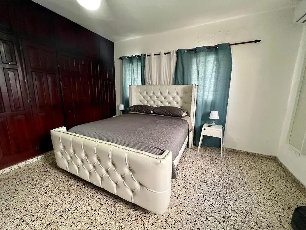 Cozzi Apartamento contacts